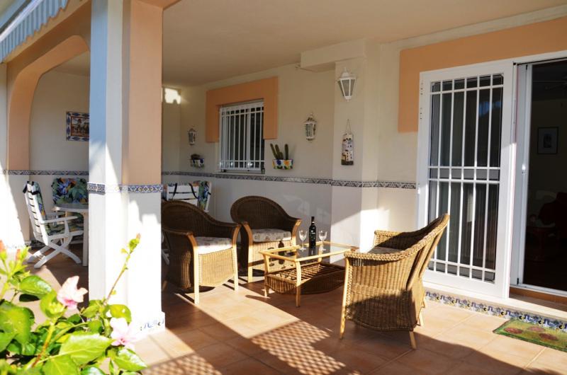 Apartment, naya, settee, table, chairs, sun, shade